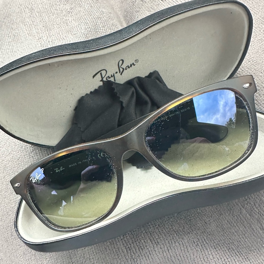 Ray-Ban New Wayfarer Tortoise Shell Sunglasses
